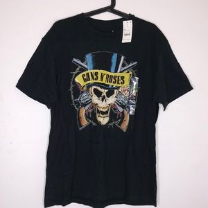 Guns an’ Roses Graphic Tee